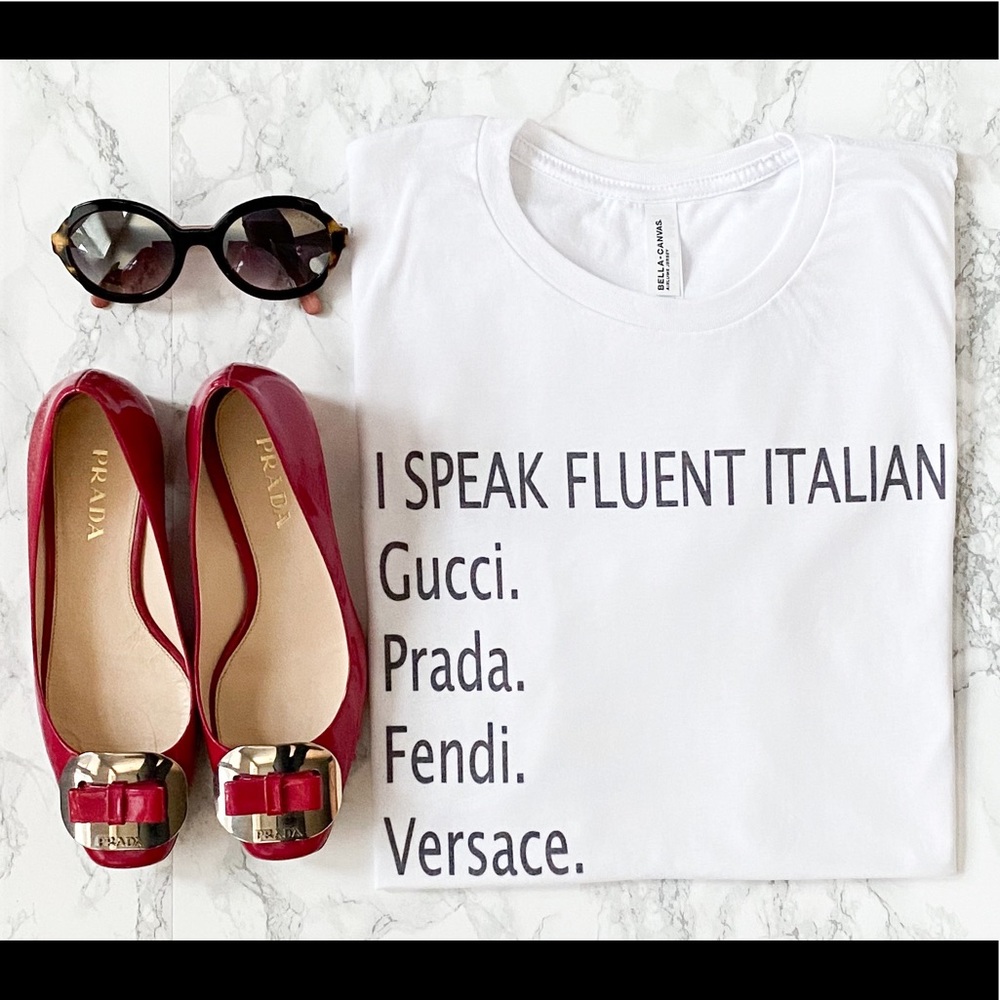 I speak fluent Italian/women’s unisex tee